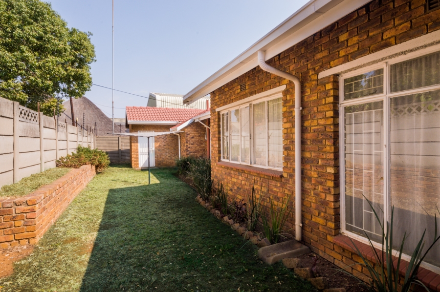 3 Bedroom Property for Sale in Isandovale Gauteng