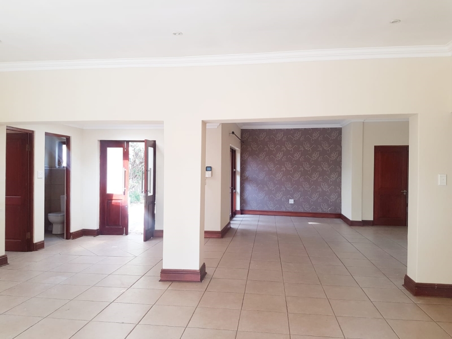 To Let 3 Bedroom Property for Rent in Norwood Gauteng