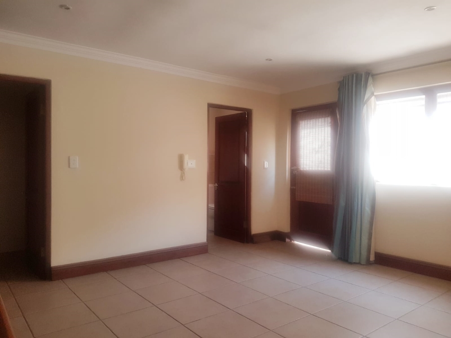 To Let 3 Bedroom Property for Rent in Norwood Gauteng