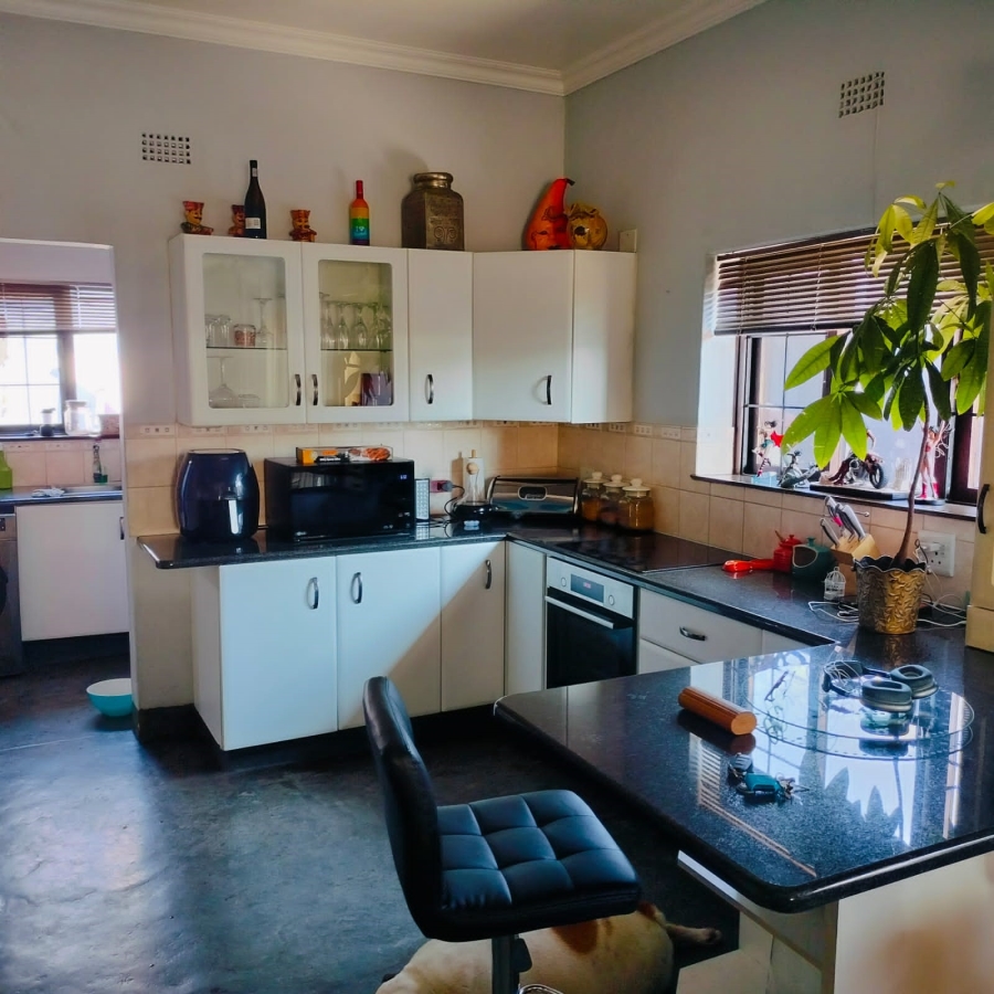 To Let 3 Bedroom Property for Rent in Norwood Gauteng