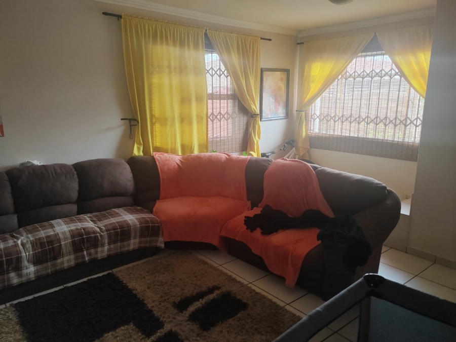 6 Bedroom Property for Sale in Geluksdal Gauteng