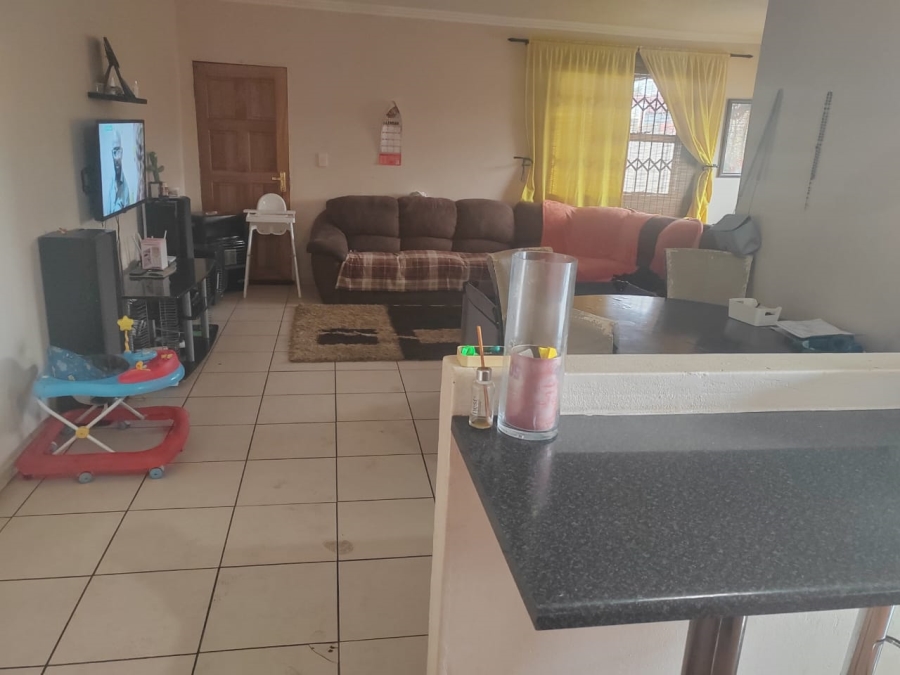 6 Bedroom Property for Sale in Geluksdal Gauteng