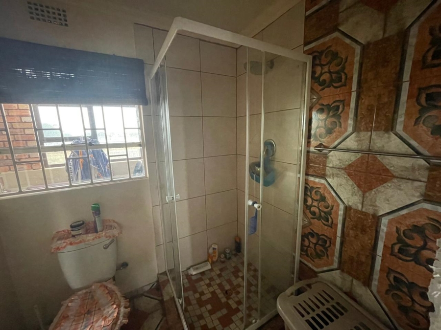 6 Bedroom Property for Sale in Geluksdal Gauteng