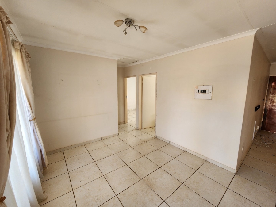 2 Bedroom Property for Sale in Annlin Gauteng