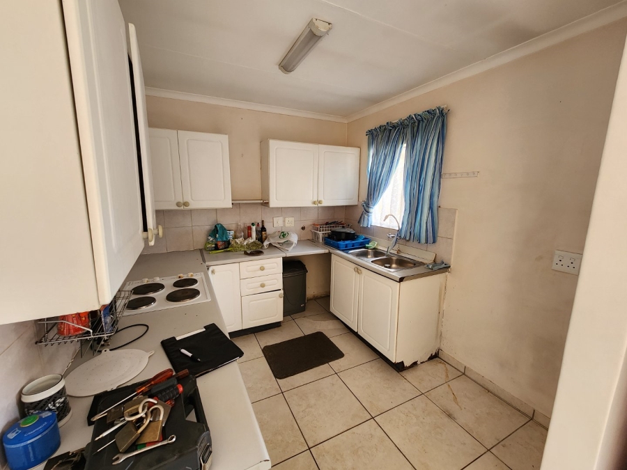 2 Bedroom Property for Sale in Annlin Gauteng