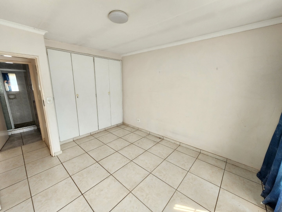 2 Bedroom Property for Sale in Annlin Gauteng