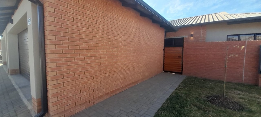 3 Bedroom Property for Sale in Six Fountains Residential Estate Gauteng