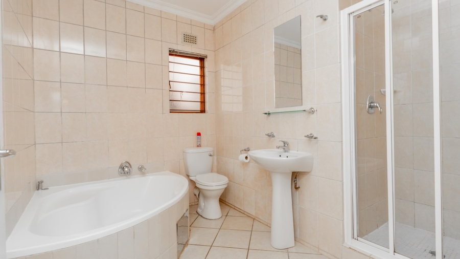 2 Bedroom Property for Sale in Northwold Gauteng