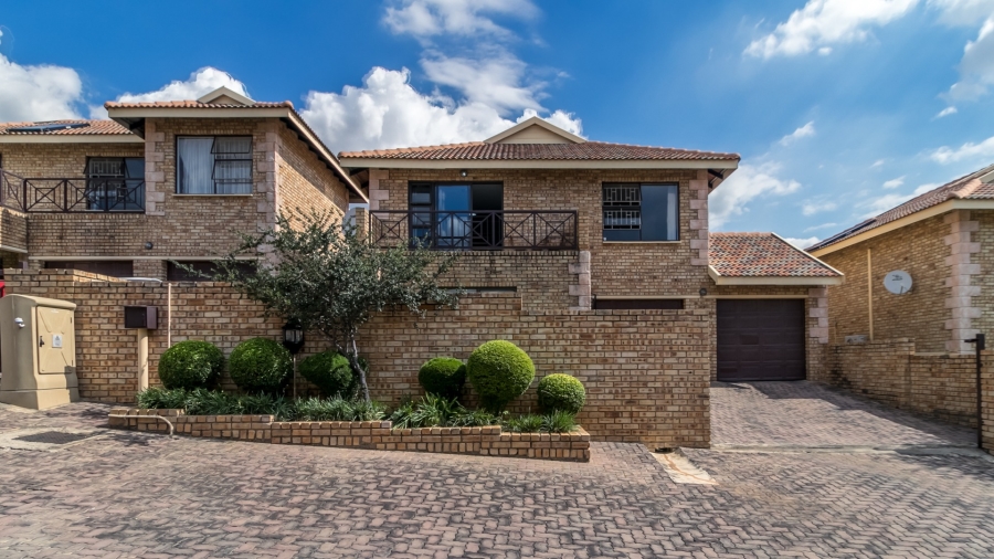 3 Bedroom Property for Sale in Noordhang Gauteng