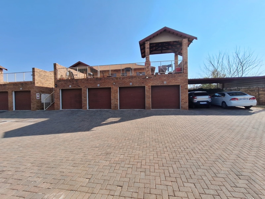 3 Bedroom Property for Sale in Clubview Gauteng