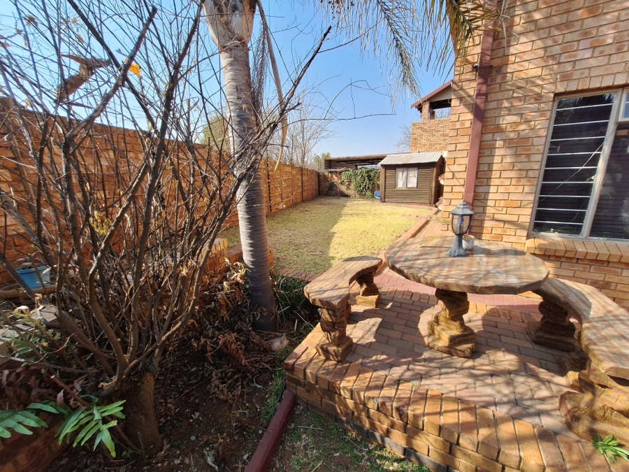 3 Bedroom Property for Sale in Clubview Gauteng