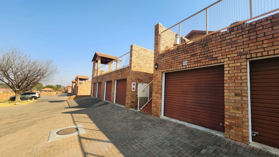 3 Bedroom Property for Sale in Clubview Gauteng