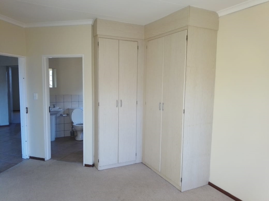 To Let 2 Bedroom Property for Rent in Terenure Gauteng