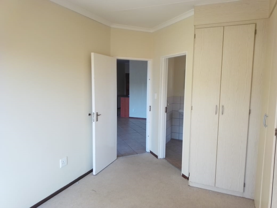 To Let 2 Bedroom Property for Rent in Terenure Gauteng