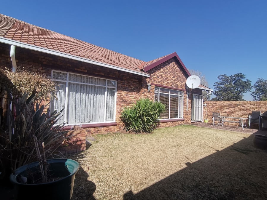 2 Bedroom Property for Sale in Mayfield Park Gauteng