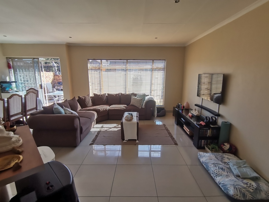 2 Bedroom Property for Sale in Mayfield Park Gauteng