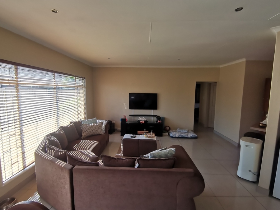 2 Bedroom Property for Sale in Mayfield Park Gauteng