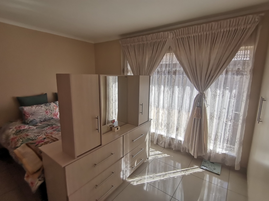 2 Bedroom Property for Sale in Mayfield Park Gauteng