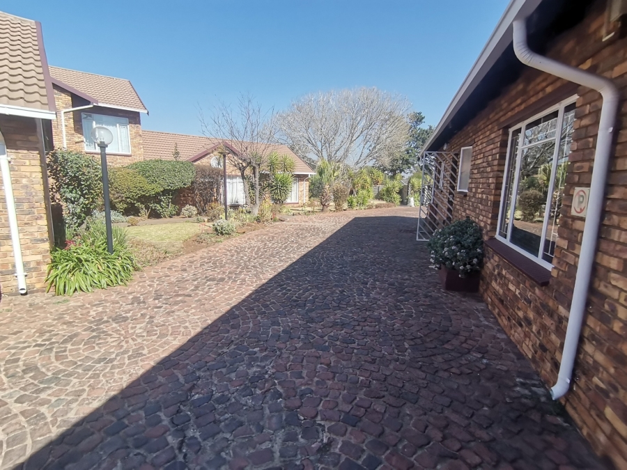 2 Bedroom Property for Sale in Mayfield Park Gauteng