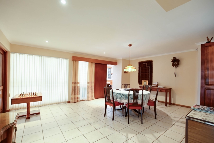4 Bedroom Property for Sale in Magalieskruin Gauteng