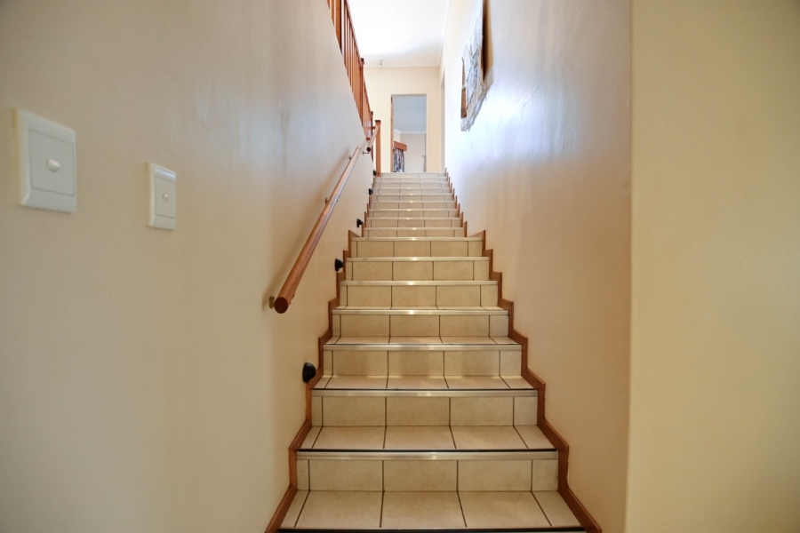 4 Bedroom Property for Sale in Magalieskruin Gauteng