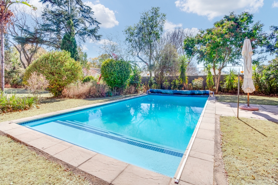 5 Bedroom Property for Sale in Bryanston Gauteng