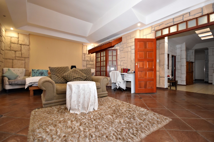 4 Bedroom Property for Sale in Olivedale Gauteng