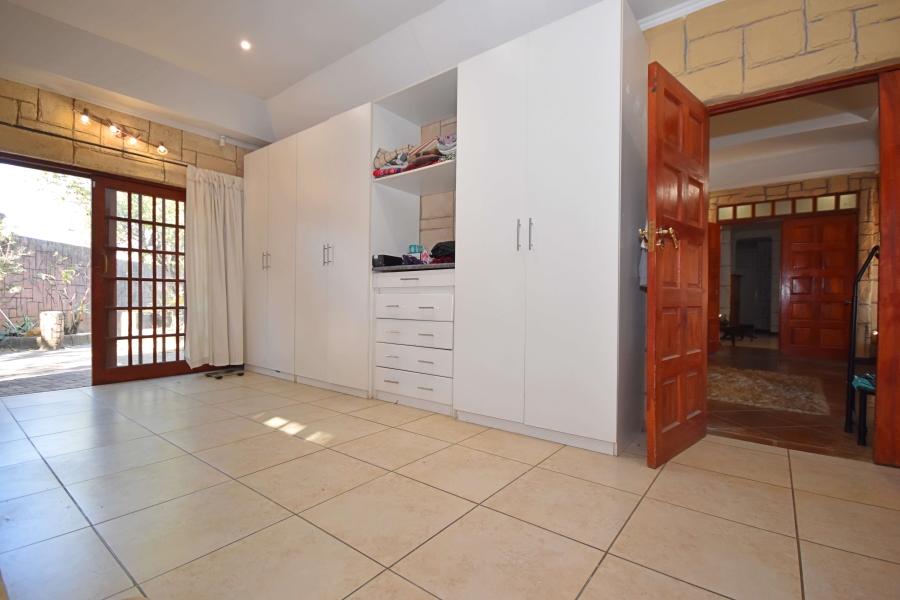 4 Bedroom Property for Sale in Olivedale Gauteng