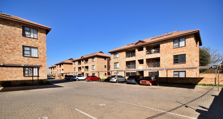 2 Bedroom Property for Sale in Honeydew Gauteng