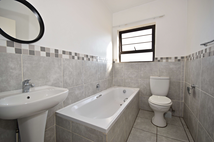 2 Bedroom Property for Sale in Honeydew Gauteng