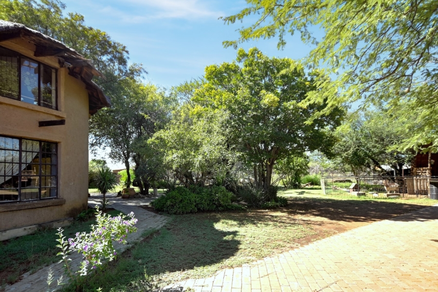 5 Bedroom Property for Sale in Roodeplaat Gauteng