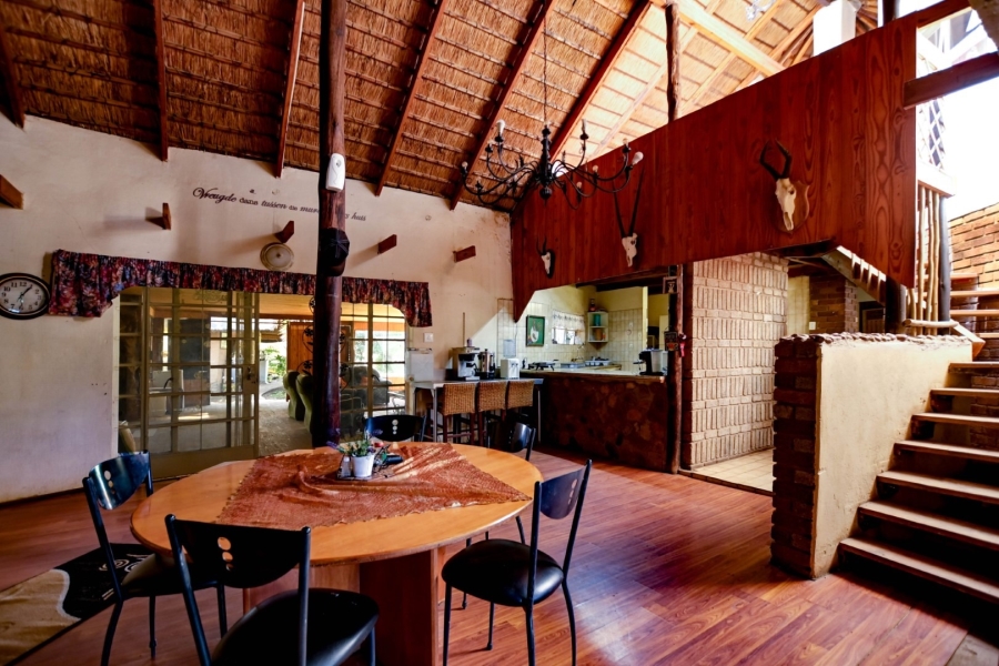 5 Bedroom Property for Sale in Roodeplaat Gauteng