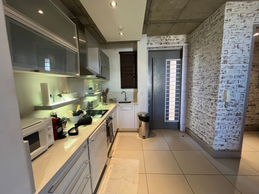 To Let 2 Bedroom Property for Rent in Melrose Arch Gauteng