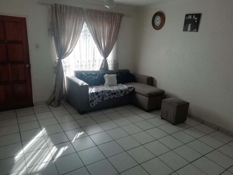 2 Bedroom Property for Sale in Regents Park Gauteng