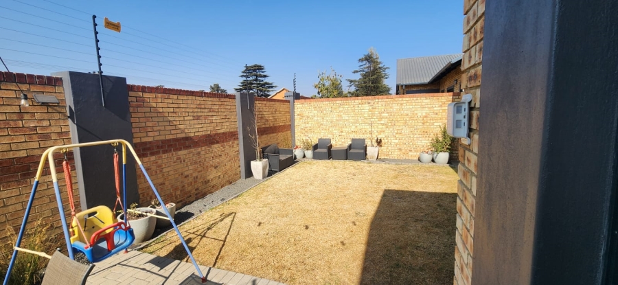 3 Bedroom Property for Sale in New Market Park Gauteng