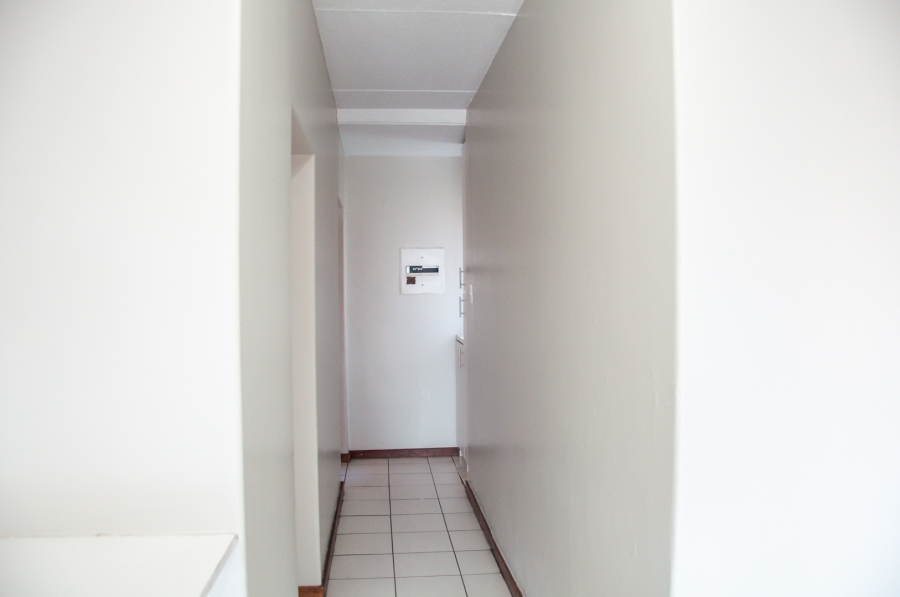 2 Bedroom Property for Sale in Buccleuch Gauteng