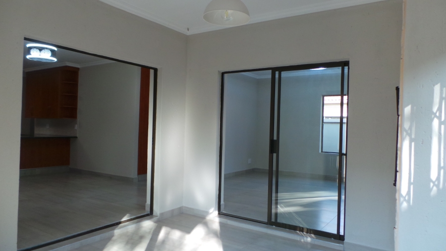 To Let 3 Bedroom Property for Rent in Kenleaf Gauteng