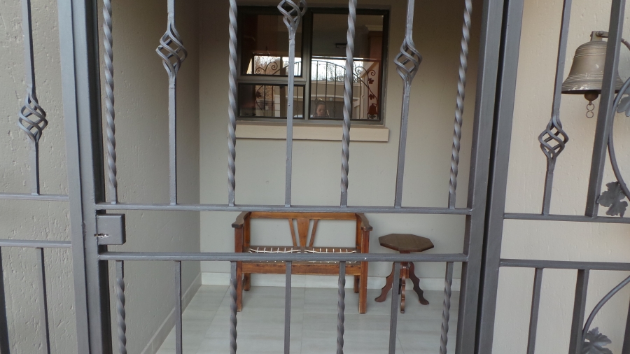 To Let 3 Bedroom Property for Rent in Kenleaf Gauteng