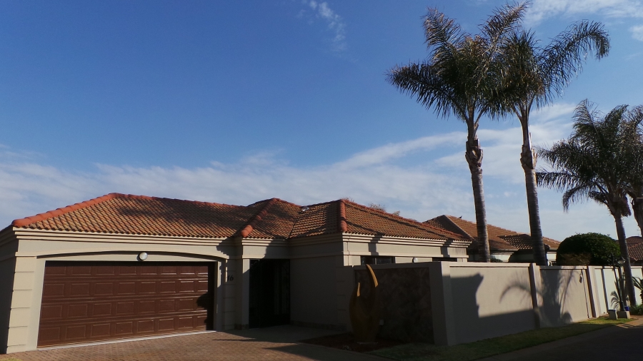 To Let 3 Bedroom Property for Rent in Kenleaf Gauteng