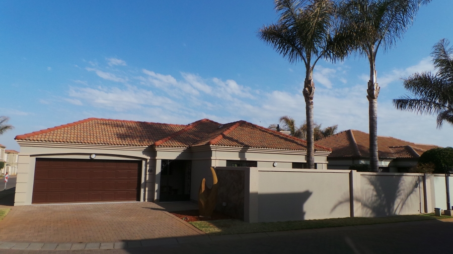 To Let 3 Bedroom Property for Rent in Kenleaf Gauteng