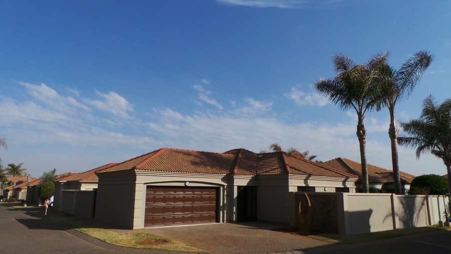 To Let 3 Bedroom Property for Rent in Kenleaf Gauteng