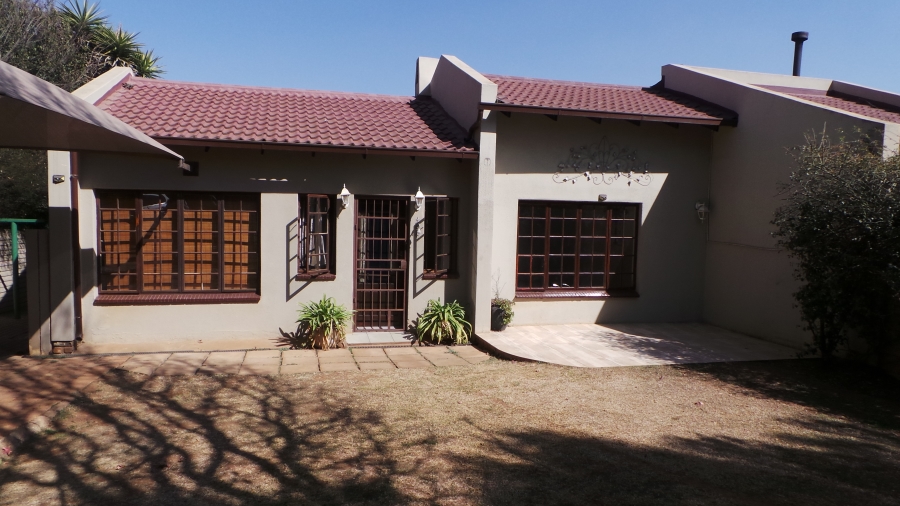 To Let 1 Bedroom Property for Rent in Dersley Gauteng