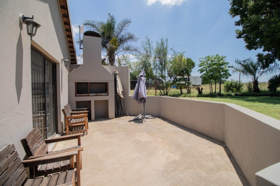 6 Bedroom Property for Sale in Benoni AH Gauteng