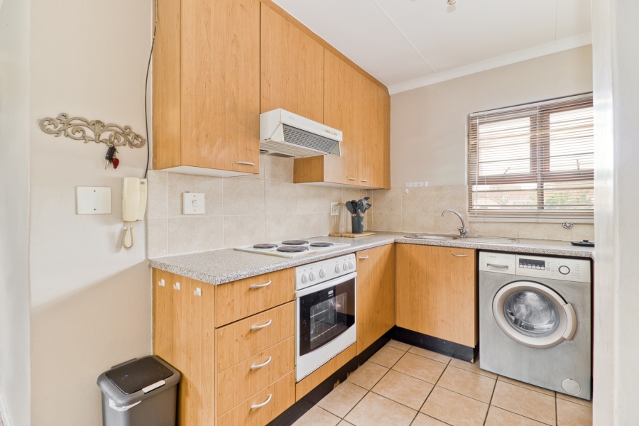 1 Bedroom Property for Sale in Broadacres Gauteng