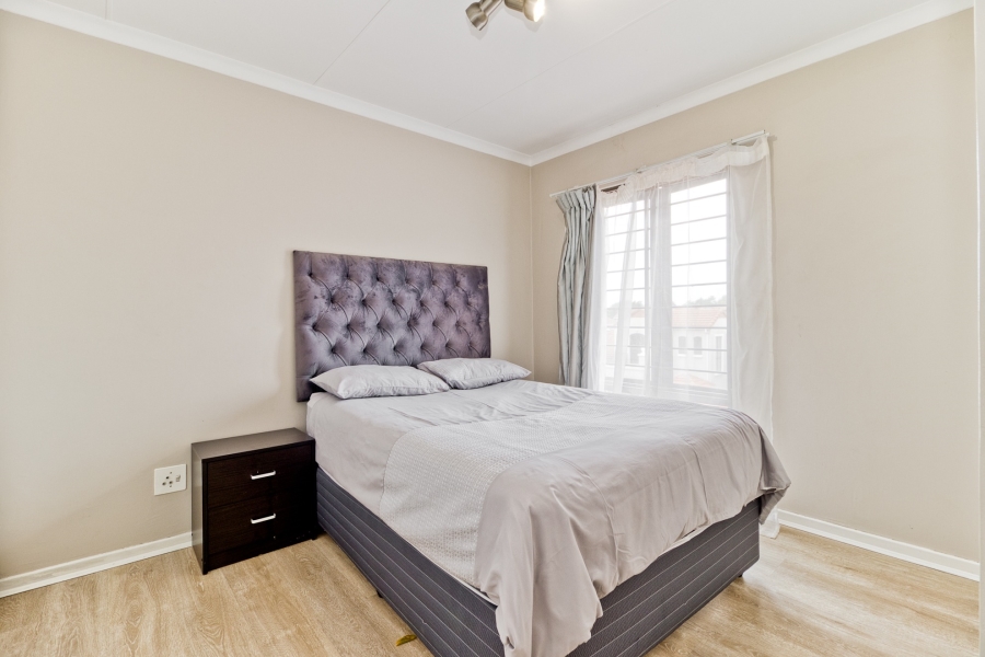 1 Bedroom Property for Sale in Broadacres Gauteng