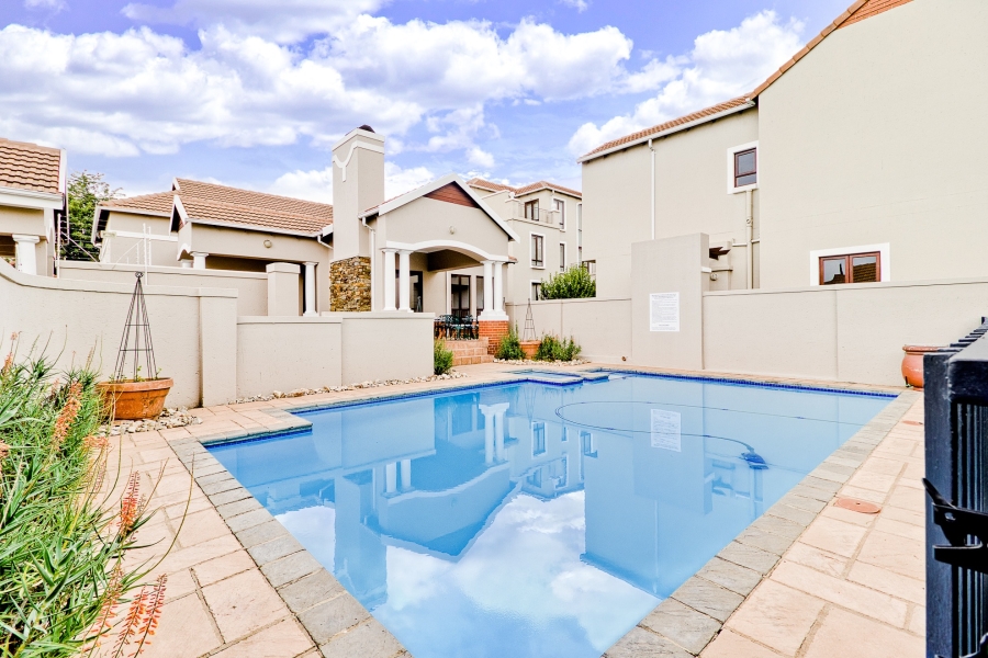 1 Bedroom Property for Sale in Broadacres Gauteng