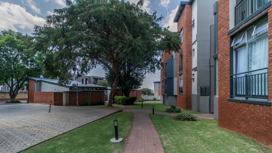 2 Bedroom Property for Sale in North Riding Gauteng