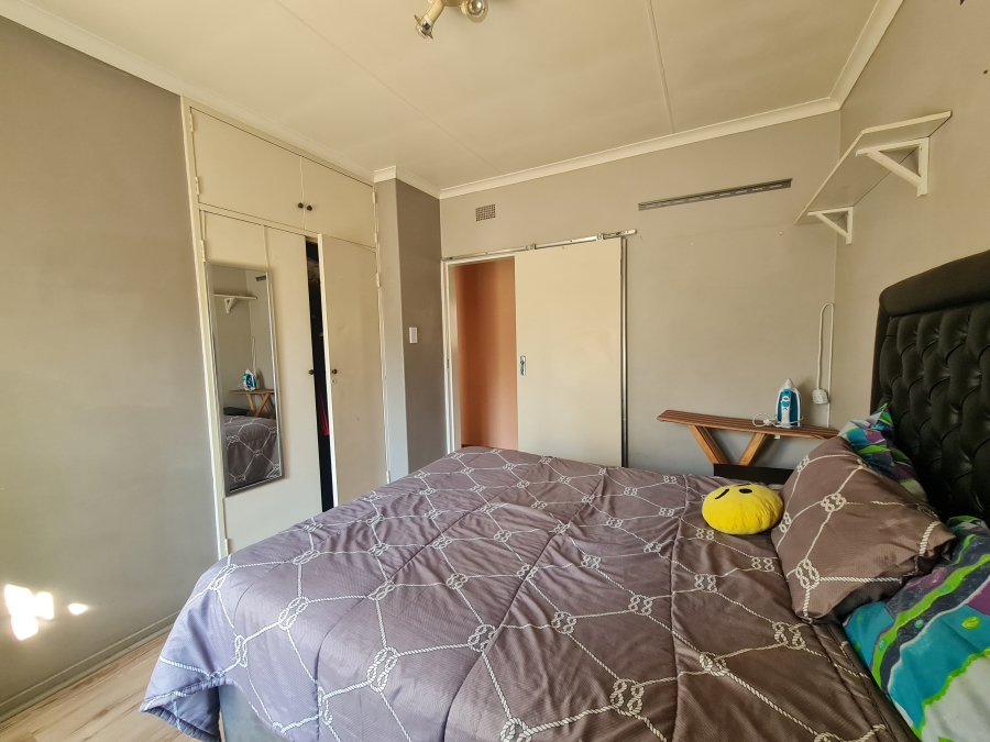 4 Bedroom Property for Sale in Croydon Gauteng