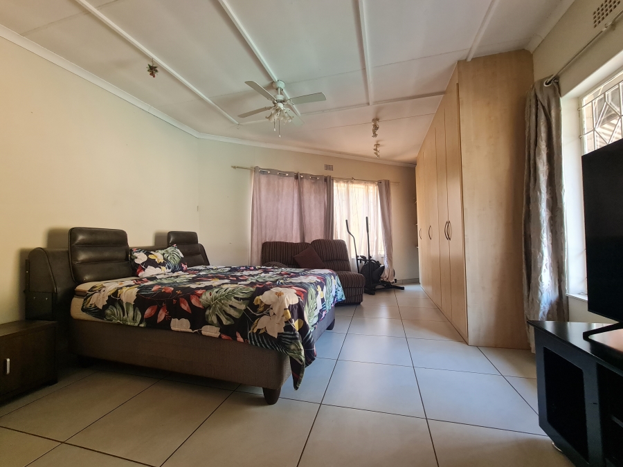 4 Bedroom Property for Sale in Croydon Gauteng