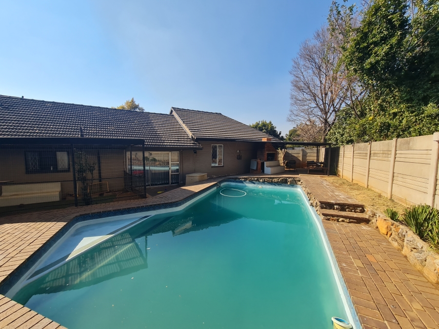 4 Bedroom Property for Sale in Croydon Gauteng